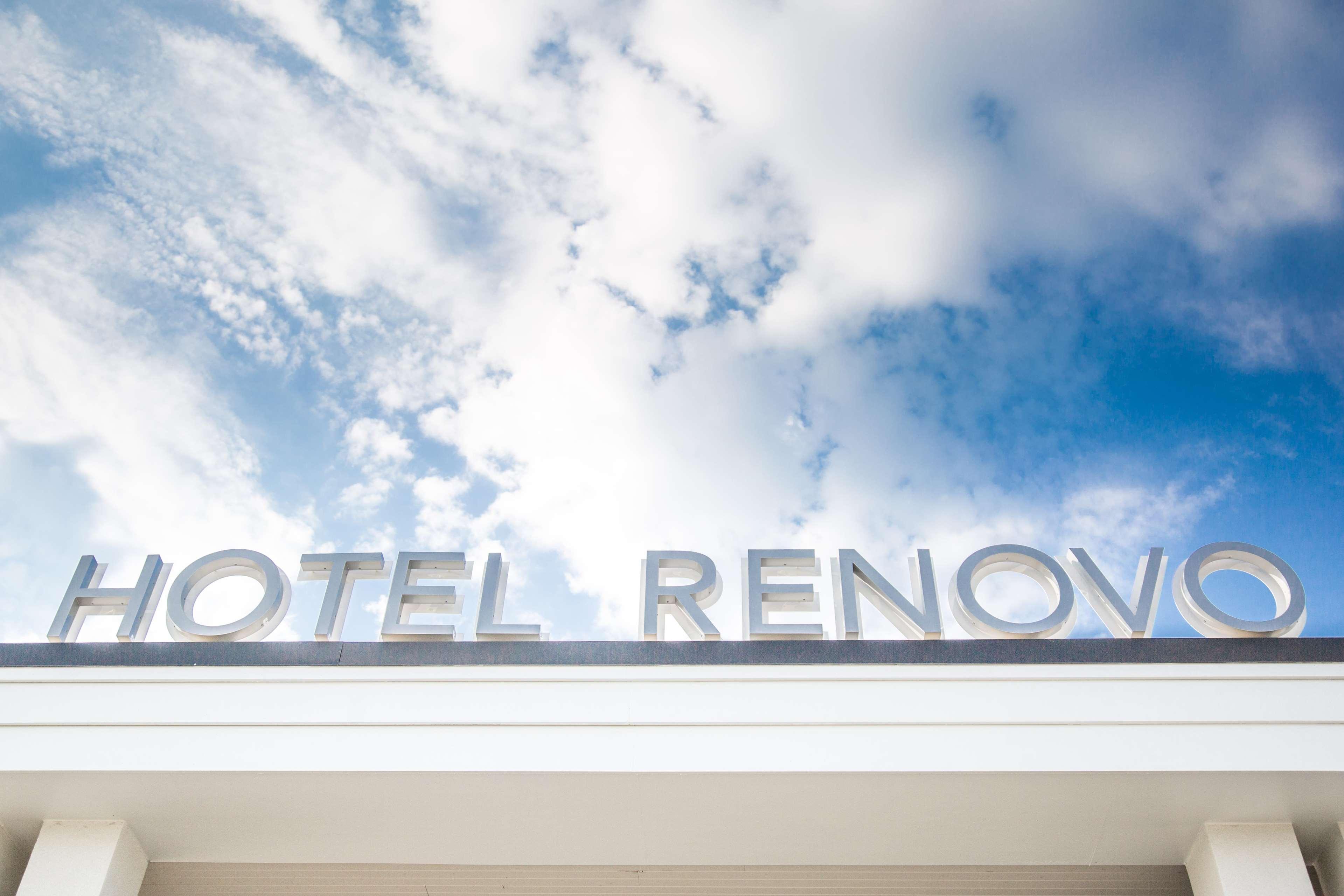 Hotel Renovo Urbandale Exterior photo